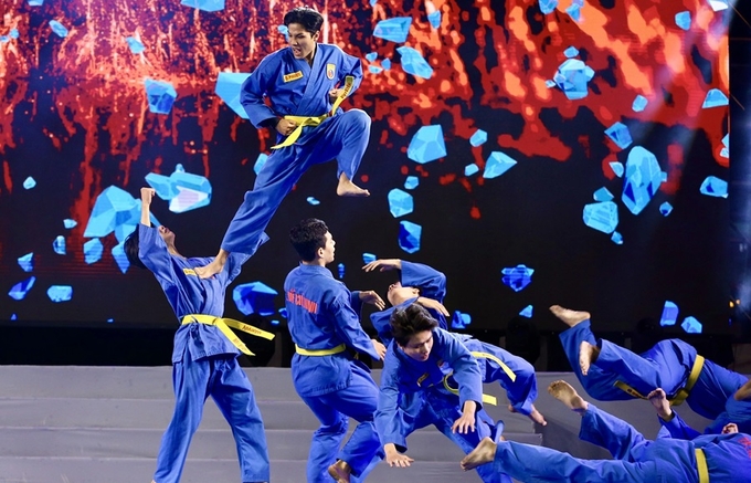 Tiết mục biểu diễn vovinam của VĐV Việt Nam tại khai mạc Liên hoan võ thuật quốc tế 2024. Ảnh: BTC.