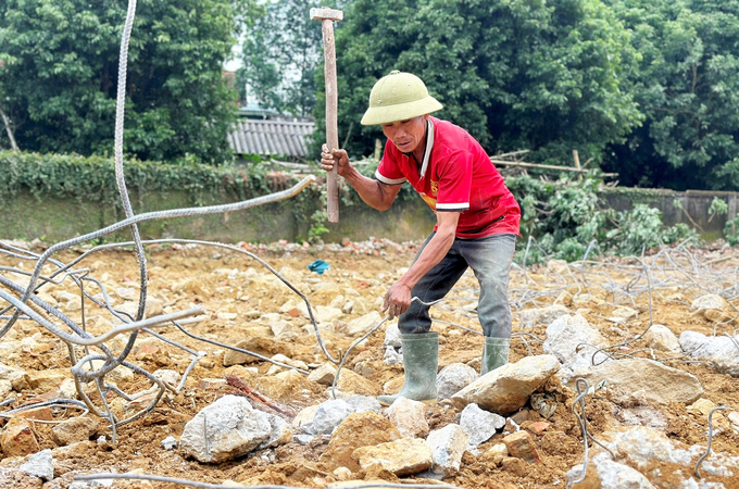 Những ngày cuối năm, nhà thầu tăng ca, tăng kíp đẩy nhanh tiến độ thi công dự án. Ảnh: Thanh Nga.