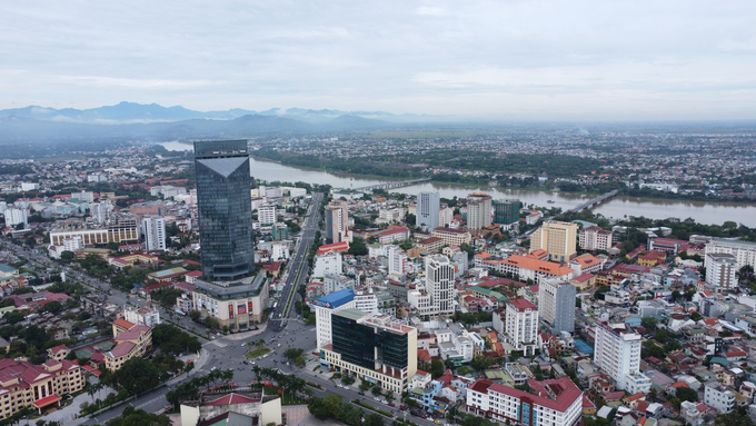 Diện mạo đô thị Huế có nhiều thay đổi trong thời gian qua nhưng vẫn giữ hồn cốt, bản sắc riêng của vùng đất cố đô. Ảnh: Công Điền.