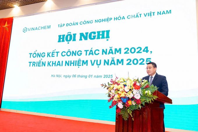 Ông Nguyễn Văn Đông, Tổng Giám đốc Công ty TNHH MTV Apatit Việt Nam: Trong năm 2024, Apatit Việt Nam đã đưa khai trường 19 vào hoạt động sau gần 6 năm được cấp phép, công tác đền bù giải phóng mặt bằng thực hiện đạt 86% kế hoạch.