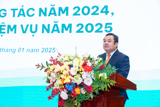 Ông Phùng Quang Hiệp, Bí thư Đảng ủy, Chủ tịch HĐTV Tập đoàn Hóa chất Việt Nam: Năm 2025 Vinachem đặt mục tiêu ổn định sản xuất, phát triển bền vững, gắn với chuyển đổi xanh, chuyển đổi số và bảo vệ môi trường.