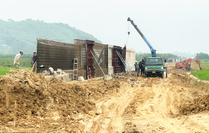 Nhu cầu thị trường sụt giảm và chi phí sản xuất cao nên năm 2024, Hà Tĩnh có đến 661 doanh nghiệp, đơn vị trực thuộc đăng ký tạm ngừng hoạt động. Ảnh minh họa.