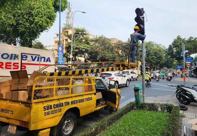 TP.HCM sẽ lắp thêm đèn tín hiệu rẽ phải tại nút giao. Ảnh: Internet.