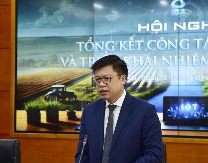 Mr. Nguyen Quoc Toan, Director of the Center for Digital Transformation and Agricultural Statistics, speaks at the 2024 Annual Review and 2025 Task Implementation Conference. Photo: Kieu Chi.