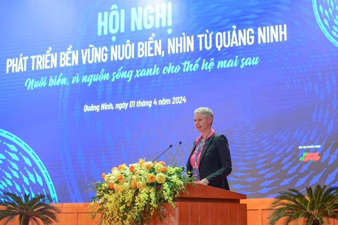 Norwegian Ambassador to Vietnam, Hilde Solbakken, shared her expertise in marine aquaculture at the Sustainable Marine Farming Development Conference - Viewing from Quang Ninh on April 1. Photo: Tung Dinh.