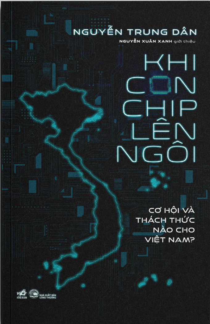 Cuốn sách 'Khi con chip lên ngôi' gây nhiều hứng thú cho độc giả.