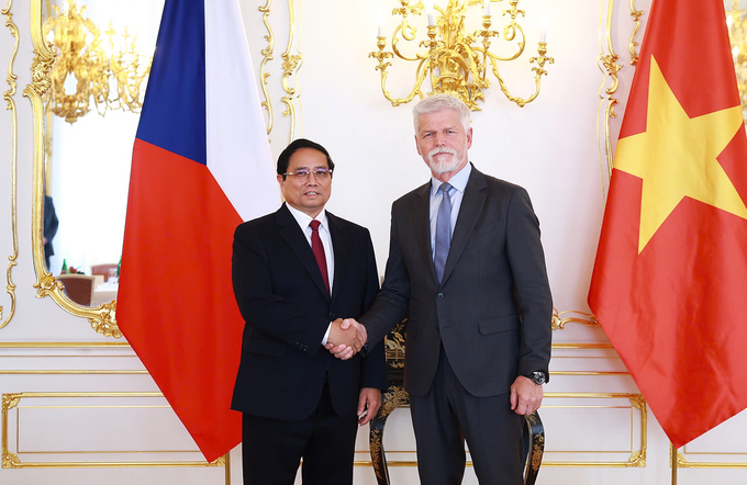 Prime Minister Pham Minh Chinh and Czech President Petr Pavel. Photo: VNA.