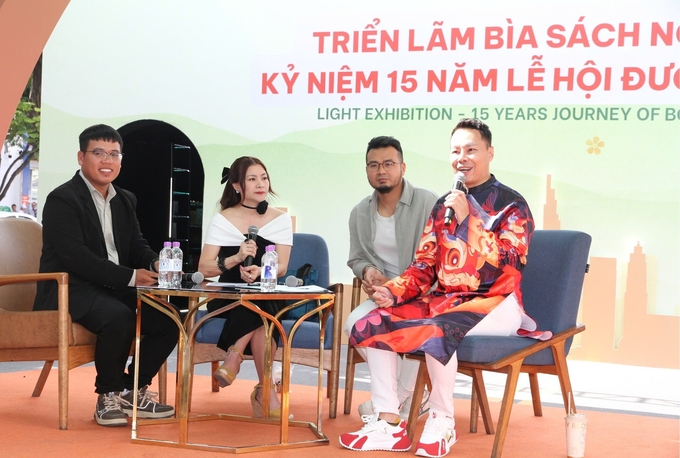 Các diễn giả tại talk show 'Nghe sách ngày Tết - Gắn kết niềm vui'.