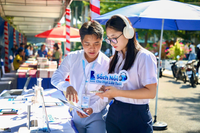 Công chúng tìm hiểu ứng dụng sách nói Bookas minh bạch bản quyền.