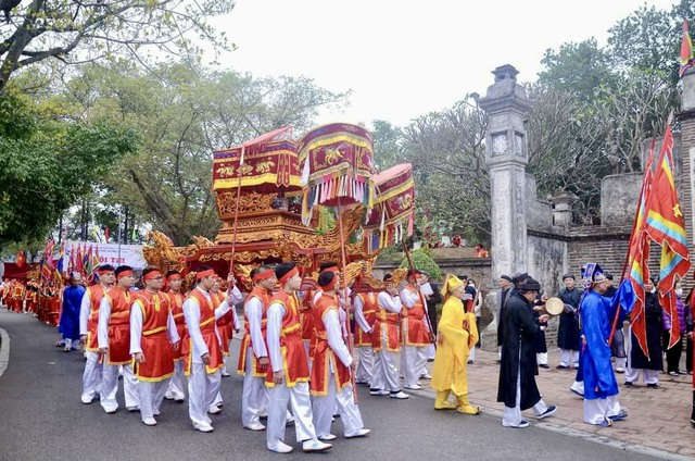 Thủ tướng chỉ đạo thực hiện nếp sống văn minh, an toàn, tiết kiệm trong các hoạt động lễ hội. Ảnh: VGP. 