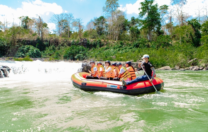 Các tour du lịch được kỳ vọng sẽ thu hút đông đảo du khách trong và ngoài nước đến tham quan, trải nghiệm tại Lễ hội Cà phê Buôn Ma Thuột 2025. Ảnh: TL.