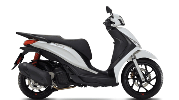 Xe Piaggio Liberty trong tháng 2 tiếp tục đưa ra thị trường 3 phiên bản, đó là: Liberty 125 One, Liberty 125 #25 và Liberty 125 S.