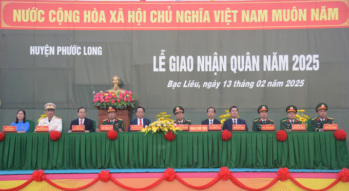 Lễ giao nhận quân tại huyện Phước Long. Ảnh: Trọng Linh.