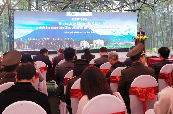 Overview of the launching ceremony of the '2025 Tree Planting Festival in eternal gratitude to Uncle Ho' and the communication campaign to prevent illegal ivory trafficking in Vietnam. Photo: Hong Tham.