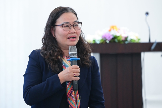 Ms. Nguyen Thi Thanh Thuy, Director of the Department of Science, Technology, and Environment, speaking at the press conference introducing the AGRITECHNICA ASIA VIETNAM 2025 agricultural trade fair on the afternoon of February 14. Photo: Tung Dinh. 