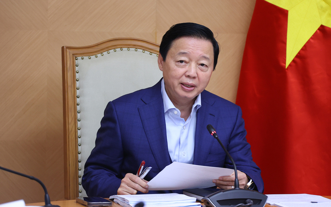 Deputy Prime Minister Tran Hong Ha chairs the working session. Photo: VGP.