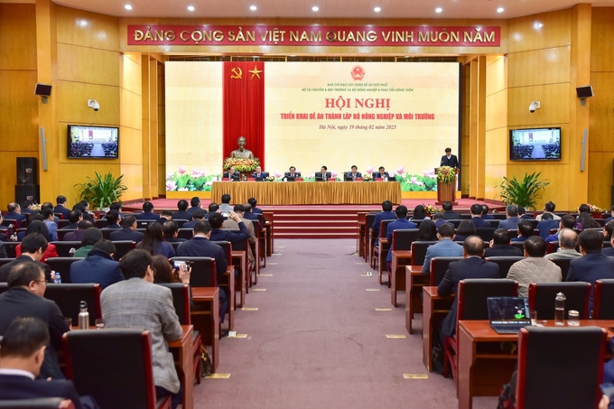 The conference on implementing the Scheme for the establishment of the Ministry of Agriculture and Environment took place on February 19 in Hanoi. Photo: Tung Dinh.