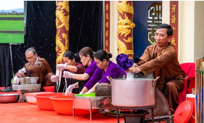 Làng nghề làm bún Vân Cù (xã Hương Toàn, thị xã Hương Trà) với hơn 500 năm lịch sử được công nhận là di sản văn hóa phi vật thể quốc gia. Ảnh: Internet.