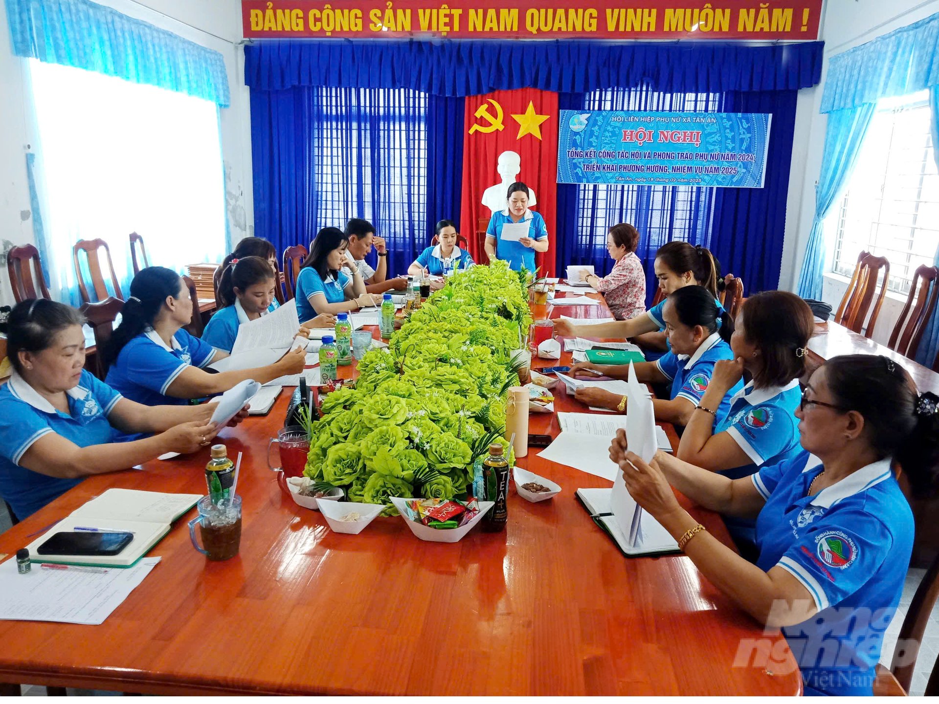 Hội Liên hiệp Phụ nữ xã Tân Ân tích cực vận động nhiều chị em phát triển kinh tế, vươn lên thoát nghèo. Ảnh: Trọng Linh.