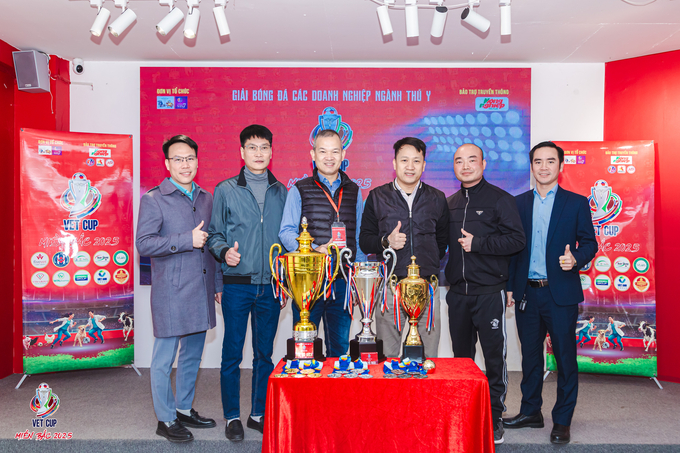 Giải bóng đá các doanh nghiệp ngành thú y miền Bắc-VET Cup 2025 sẽ diễn ra từ 1-16/3 tại Hà Nội, với 40 trận đấu.