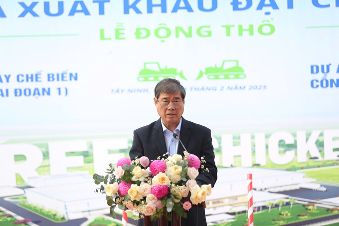 Mr. Tran Van Chien - Vice Chairman of Tay Ninh Provincial People's Committee, spoke at the groundbreaking ceremony.