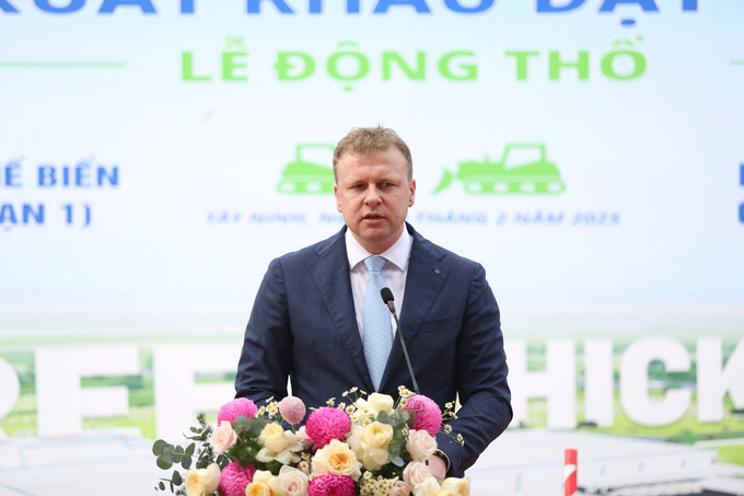 Mr. Johan Van Den Ban - General Director of De Heus Vietnam and Asia, said that in phase 1, the capacity of the poultry slaughterhouse will be up to 18.7 million poultry/year.