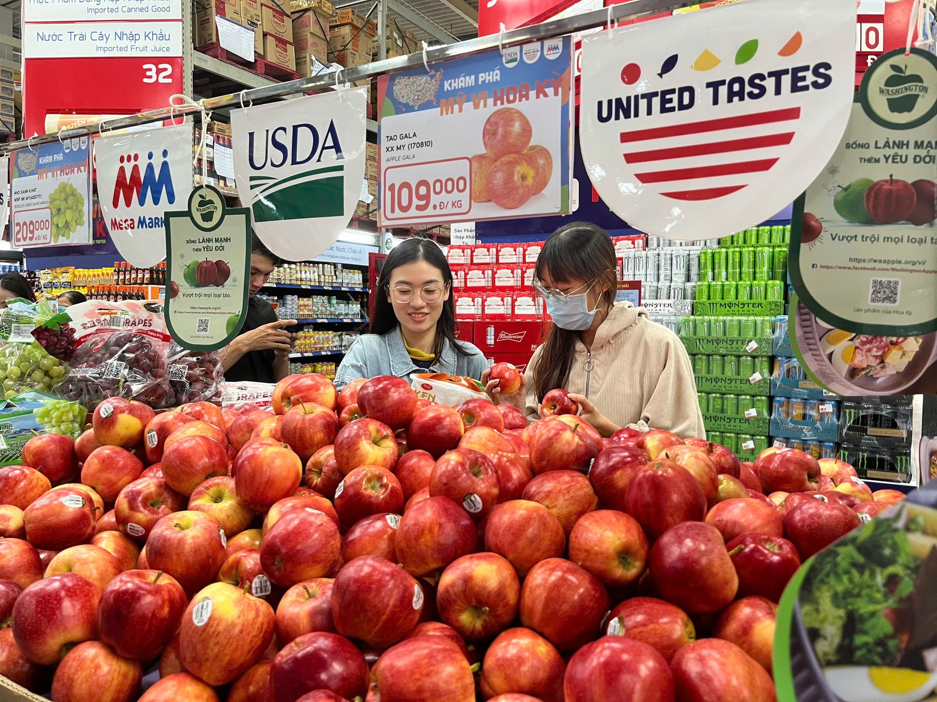 American apples are a familiar product to Vietnamese consumers. Photo: Nhu Binh/Tuoi Tre.