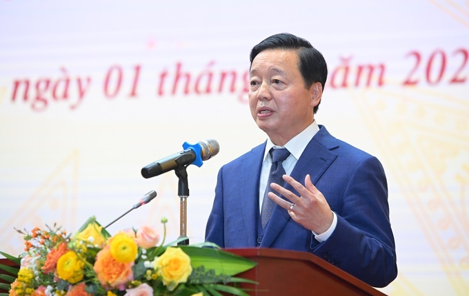 Deputy Prime Minister Tran Hong Ha spoke at the headquarters of the Ministry of Agriculture and Environment on the afternoon of March 1. Photo: Tung Dinh. 