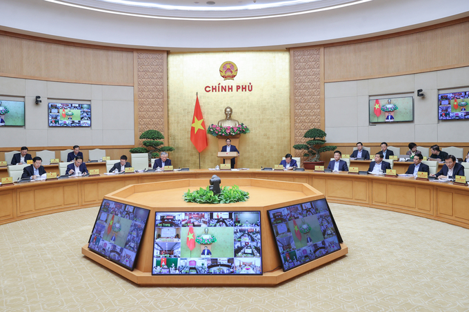 On the morning of March 5, Prime Minister Pham Minh Chinh chaired the regular Government meeting for February 2025. Photo: VGP.