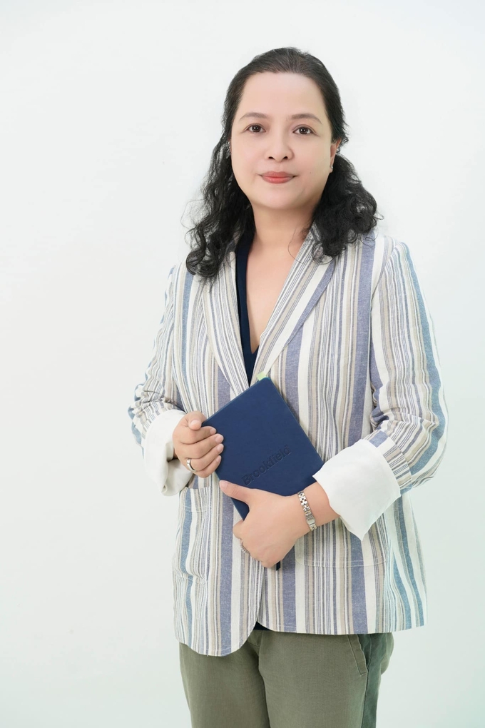 Tác giả Ann Lee (Lê Lan Anh).