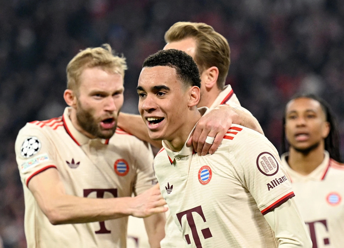 Bayern Munich nắm lợi thế trước trận lượt về với Bayer Leverkusen.