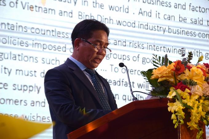 Le Minh Thien, Chairman of Binh Dinh Timber and Forest Products Association, Head of the Q-FAIR 2025 Organizing Committee, speaking at the Q-Fair 2025 opening ceremony. Photo: V.D.T.