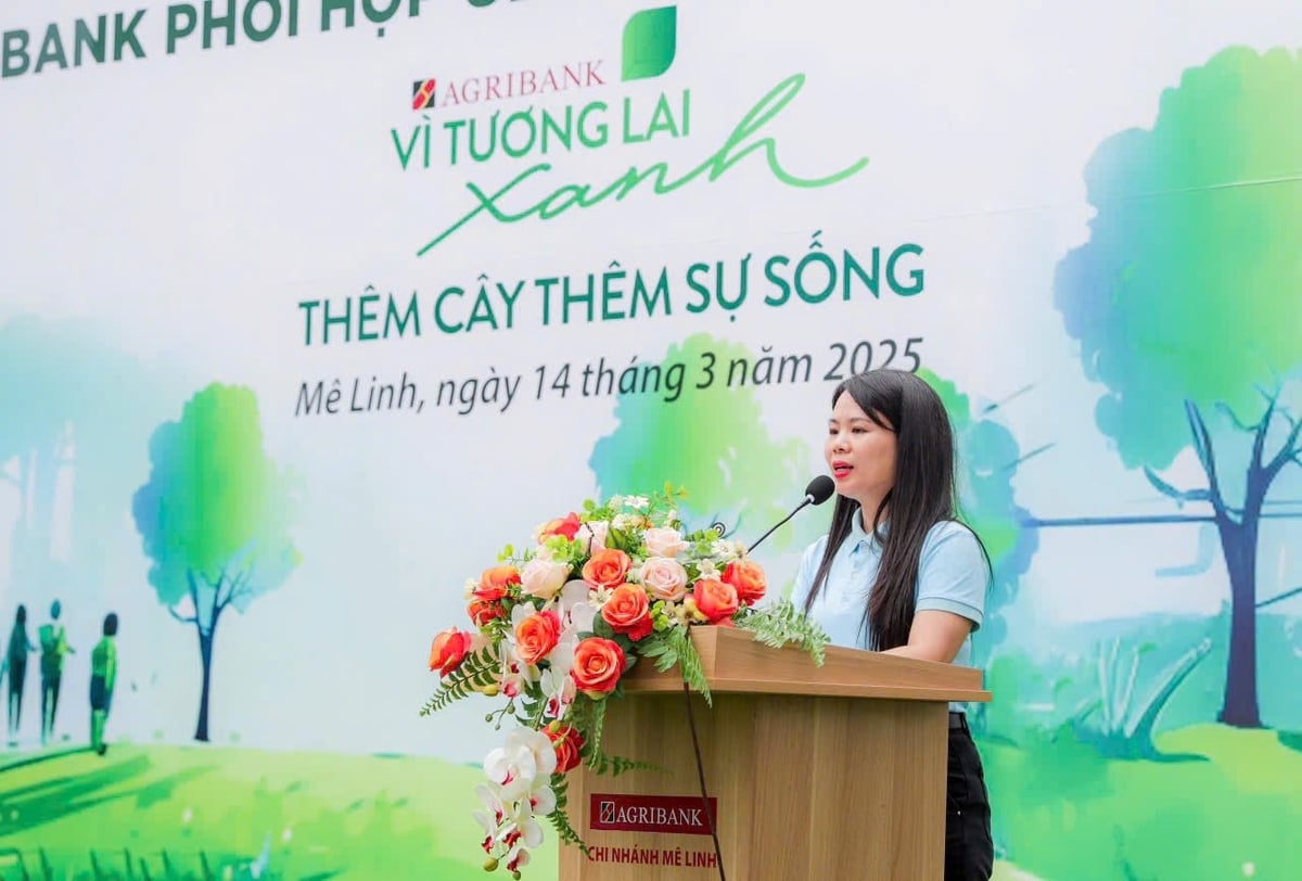 Bà Đinh Thu Hương - Giám đốc Agribank Chi nhánh Mê Linh phát biểu tại sự kiện. Ảnh: Agribank.