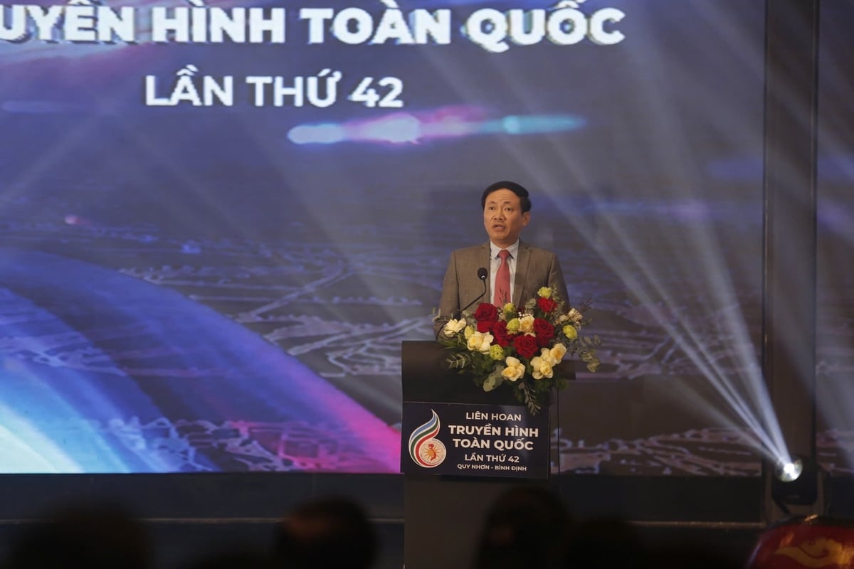 Ông Phạm Anh Tuấn, Chủ tịch UBND tỉnh Bình Định, phát biểu tại Lễ khai mạc Liên hoan truyền hình toàn quốc lần thứ 42. Ảnh: V.Đ.T.