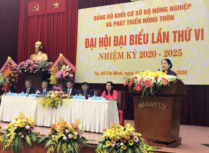 Bà Võ Thị Dung, Phó Bí thư Thành ủy TP.HCM phát biểu tại Đại hội. Ảnh: Phương Chi.
