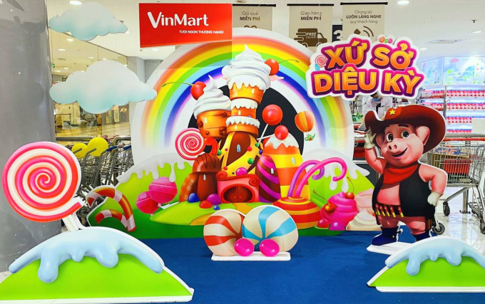 VinMart và VinMart+ tưng bừng tổ chức Children Fair với chủ đề 'Xứ sở diệu kỳ'.
