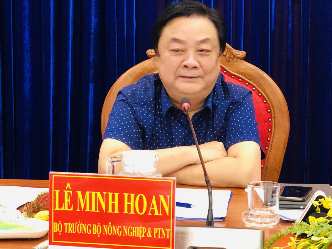 Bộ trưởng phát biểu tại buổi làm việc với lãnh đạo tỉnh Cà Mau, sáng 24/9. Ảnh: MS-TL.