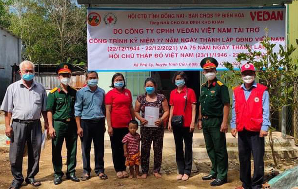 Hội Chữ thập đỏ tỉnh bàn giao căn nhà chữ thập đỏ cho gia đình bà Cao Thị Điệp (ngụ ấp 1, xã Phú Lý, huyện Vĩnh Cửu)