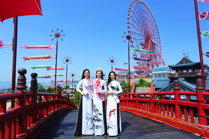 Cầu Koi trong tổ hợp vui chơi giải trí Sun World Halong Complex, điểm đến được nhiều người yêu thích.
