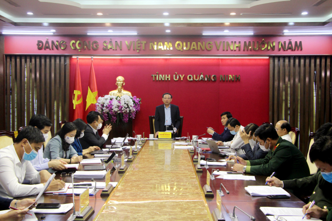 Ông Nguyễn Xuân Ký, Bí thư Tỉnh ủy, Chủ tịch HĐND tỉnh Quảng Ninh, kết luận tại cuộc họp. Ảnh: Thu Chung
