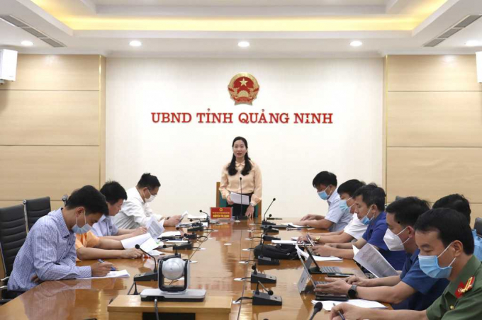 Bà Nguyễn Thị Hạnh, Phó Chủ tịch UBND tỉnh Quảng Ninh chủ trì cuộc họp - Ảnh: Hoàng Quỳnh, Báo QN