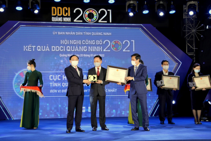 Cục Hải quan tỉnh Quảng Ninh đứng đầu khối các sở, ngành trong bảng xếp hạng DDCI năm 2021 của tỉnh. Ảnh: Báo QN