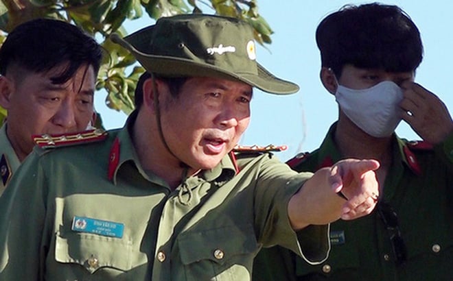 Đại tá Đinh Văn Nơi chỉ đạo điều tra triệt phá đường dây buôn lậu 51kg vàng qua biên giới hồi cuối tháng 10/2020. Ảnh: Tiến Tầm