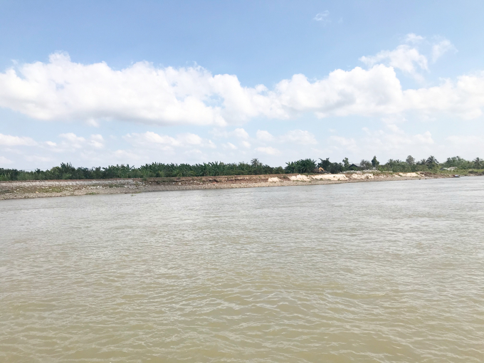 Hôm nay, 20/3 độ mặn trên một số nhánh sông tại Vĩnh Long đã giảm. Ảnh: MINH ĐẢM