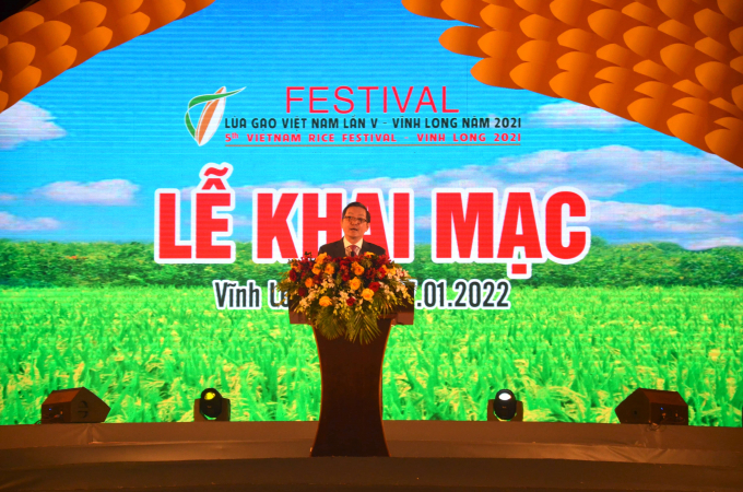 Ông Lương Quốc Đoàn, Chủ tịch Hội Nông dân Việt Nam phát biểu khai mạc Festival. Ảnh: Minh Đảm.