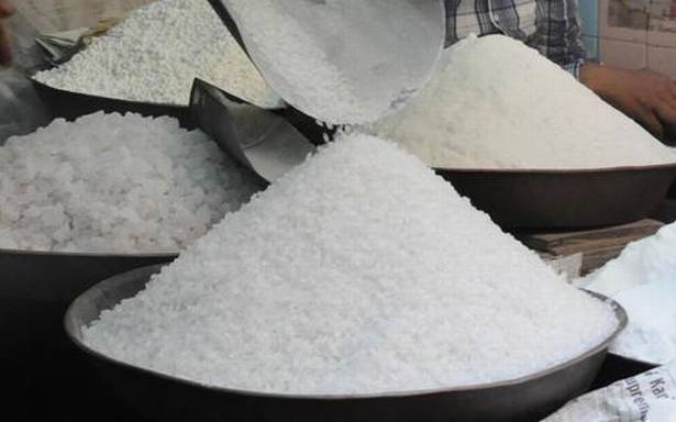 The world is likely to run short of 3.5 million tons of sugar in the 2020-2021 crop. Photo: TL.