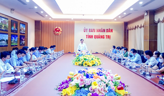 Ông Võ Văn Hưng, Chủ tịch UBND tỉnh Quảng Trị chủ trì cuộc họp Ban chỉ đạo phòng chống Covid-19 tỉnh. Ảnh: HN.