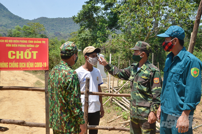Một chốt kiểm dịch Covid-19 của Bộ đội Biên phòng Quảng Trị trên tuyến biên giới Việt - Lào. Ảnh: CĐ.