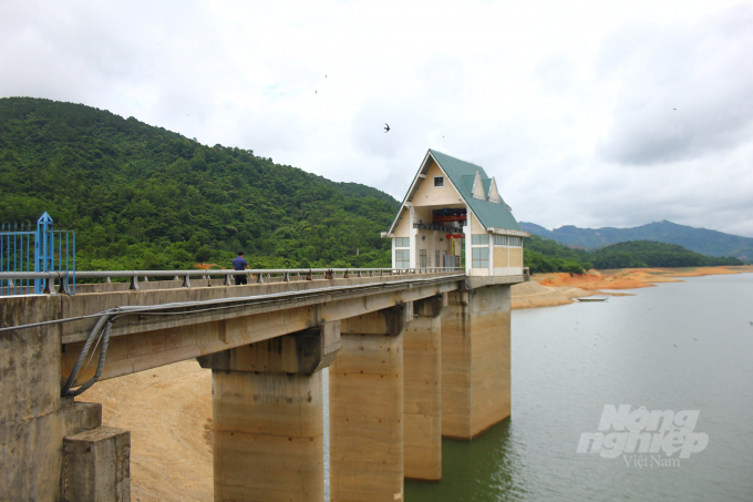 Công trình Thủy lợi - Thủy điện Quảng Trị có dung tích phòng lũ hơn 30 triệu m3. Ảnh: CĐ.