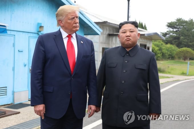 Hai nhà lãnh đạo Mỹ- Triều tại cuộc gặp gỡ lần thứ ba ở khu phi quân sự liên Triều tháng 6/2019